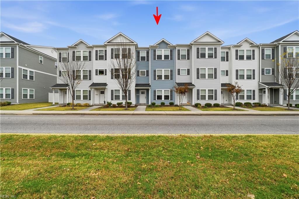 Photo of 8504 Chesapeake Boulevard, Norfolk, VA 23503 (MLS # 10611206)