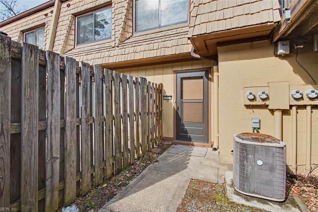 Photo of 1511 Monterry Place, Newport News, VA 23608 (MLS # 10622902)