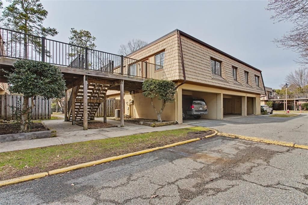 Photo of 1511 Monterry Place, Newport News, VA 23608 (MLS # 10622902)