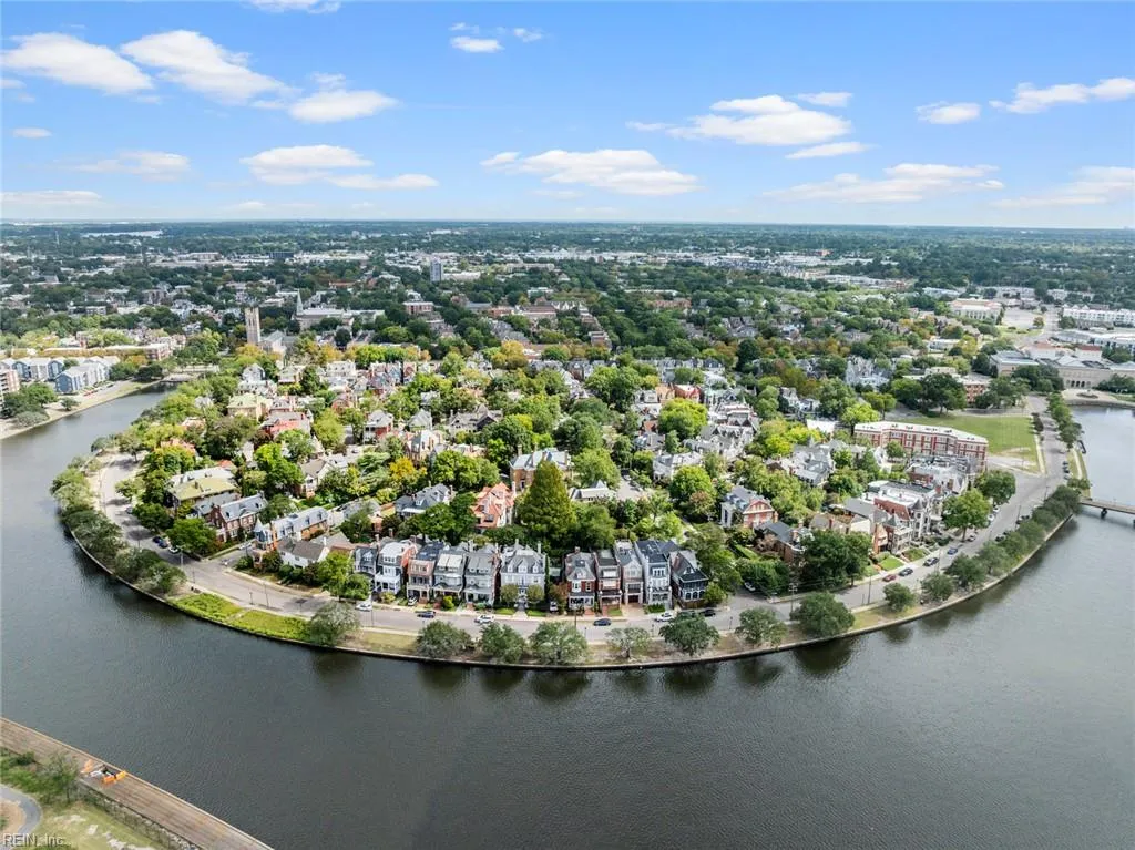 Norfolk, Virginia 23507, United States, 1 Bedroom Bedrooms, ,1 BathroomBathrooms,Residential,Active,201872