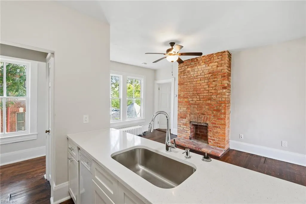 Norfolk, Virginia 23507, United States, 1 Bedroom Bedrooms, ,1 BathroomBathrooms,Residential,Active,201872