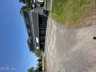3018 Victory BLVD