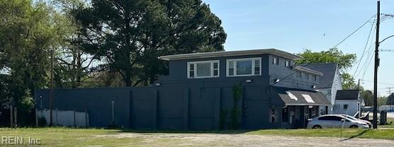 3018 Victory BLVD