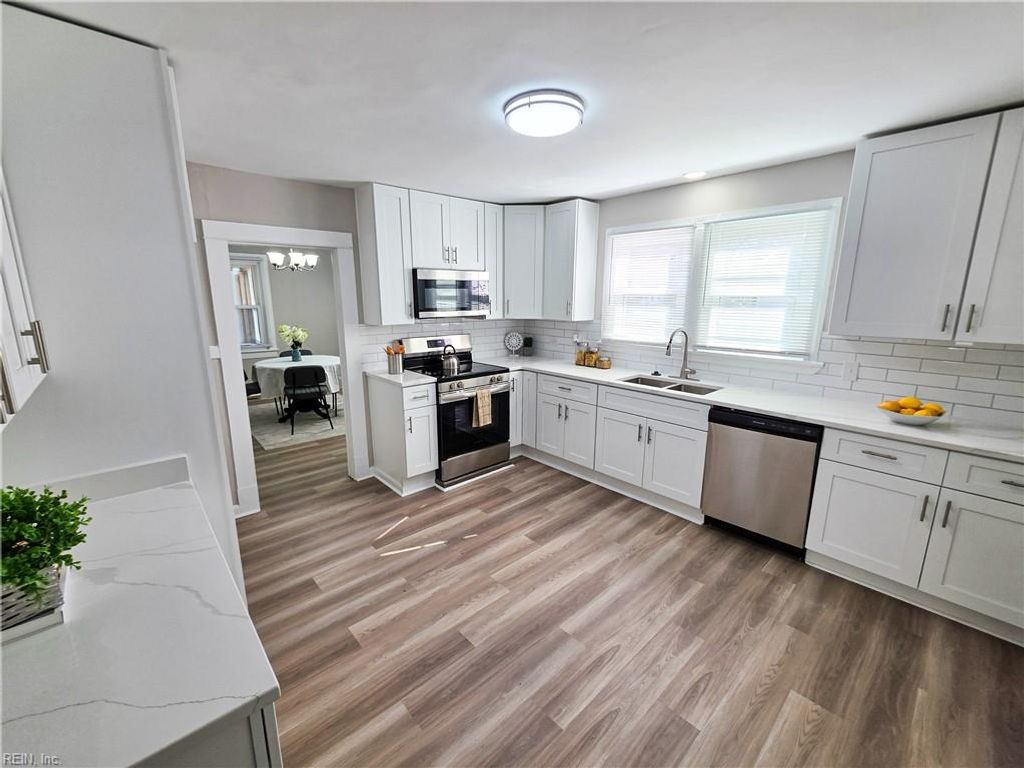 Photo of 3906 Deep Creek Boulevard, Portsmouth, VA 23702 (MLS # 10619720)