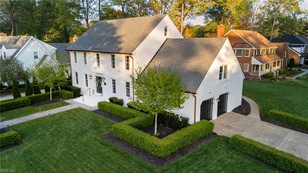 Photo of 621 Hollygate Lane, Chesapeake, VA 23322 (MLS # 10629323)