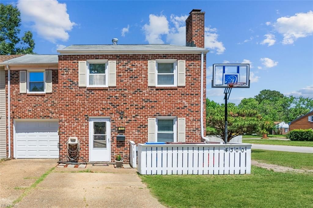 Photo of 4300 Midhurst Lane, Chesapeake, VA 23321 (MLS # 10634666)