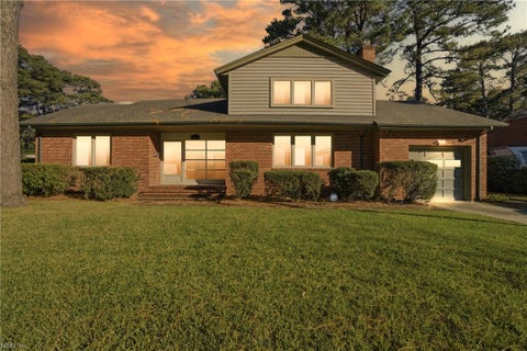 Photo for 1444 Sweet Briar AVE