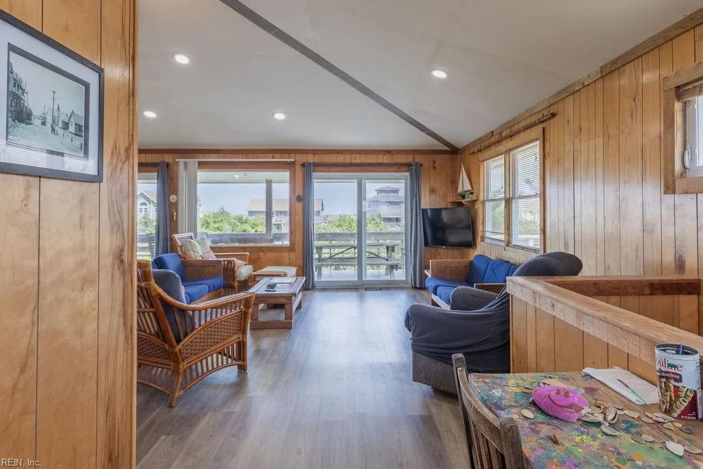 Salvo, North Carolina 27972, United States, 4 Bedrooms Bedrooms, ,2 BathroomsBathrooms,Residential,Active,18441