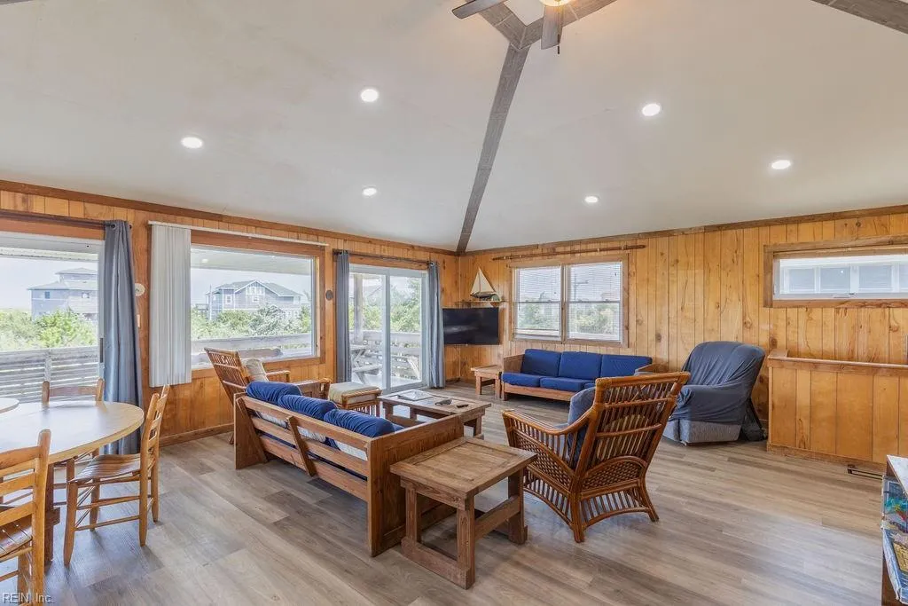 Salvo, North Carolina 27972, United States, 4 Bedrooms Bedrooms, ,2 BathroomsBathrooms,Residential,Active,18441