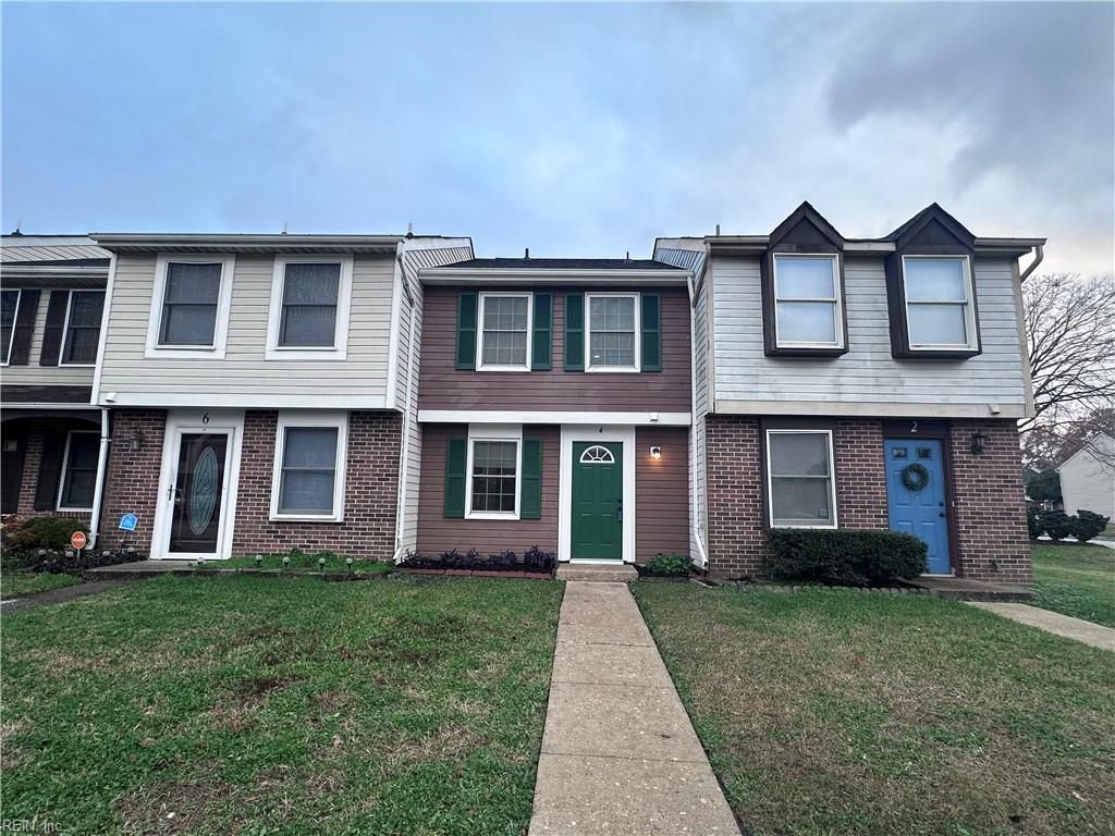 Photo of 4 Christine Court, Hampton, VA 23666 (MLS # 10611245)
