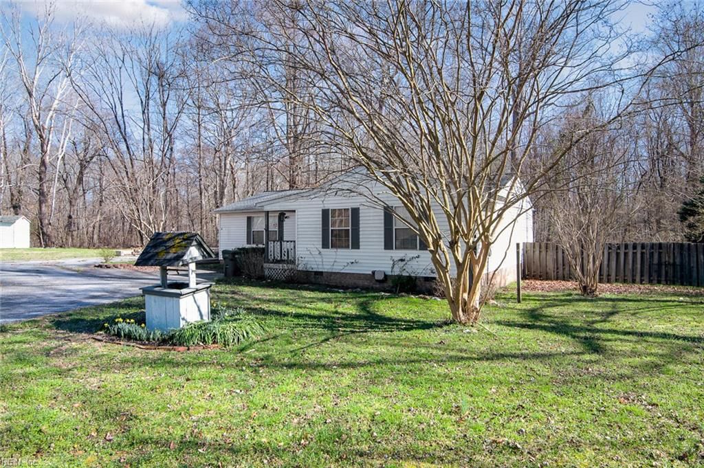 Photo of 124 Woodside Drive #Dr, Williamsburg, VA 23185 (MLS # 10624682)