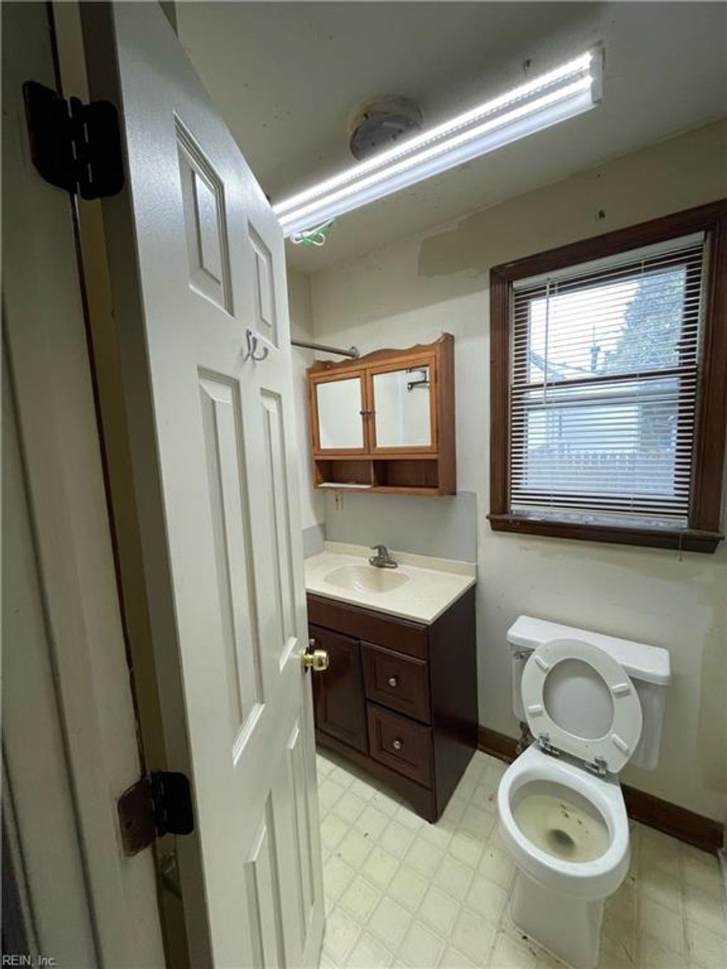 Photo of 206 Kelly Drive, Portsmouth, VA 23702 (MLS # 10626321)