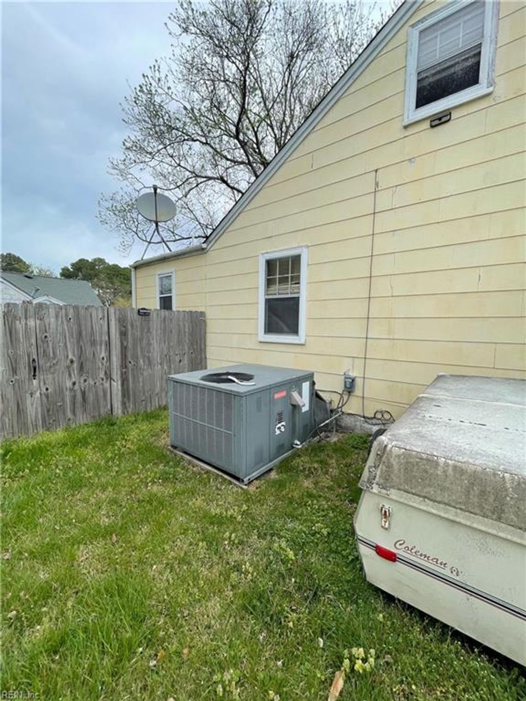 Photo of 206 Kelly Drive, Portsmouth, VA 23702 (MLS # 10626321)