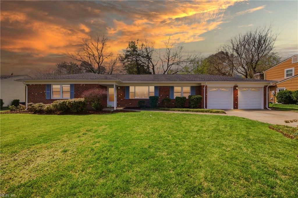 Photo of 5137 Janet Drive, Virginia Beach, VA 23464 (MLS # 10626904)