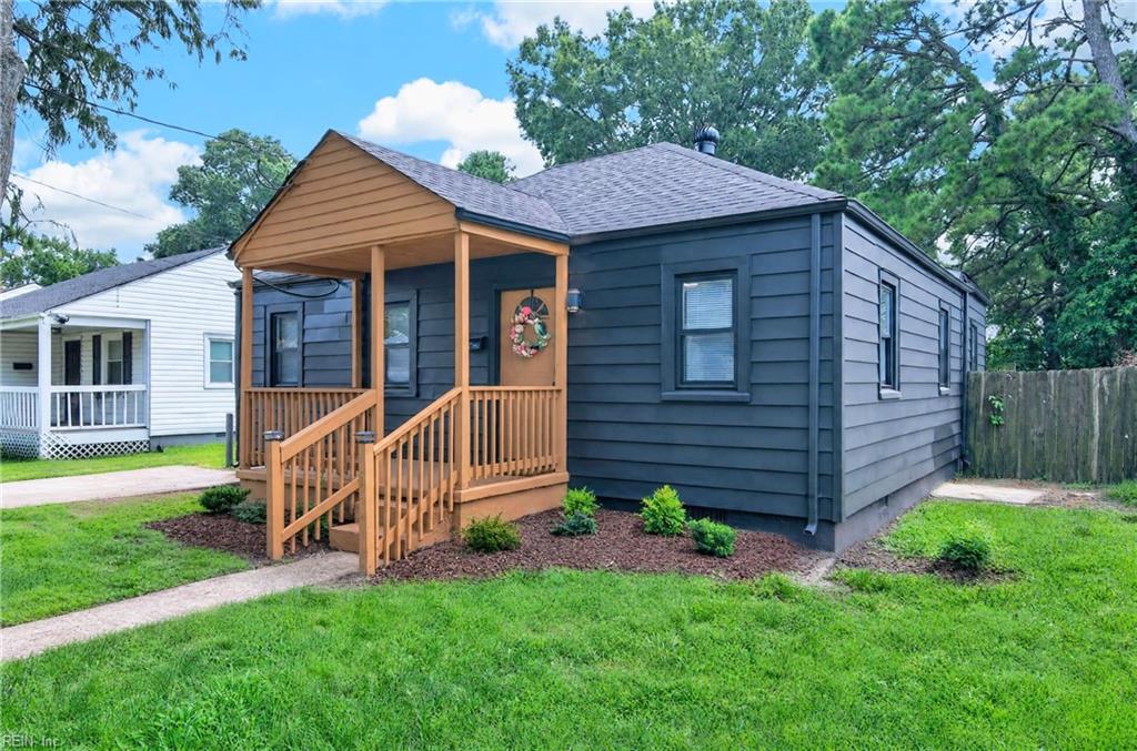 Photo of 1941 Redgate Drive, Portsmouth, VA 23702 (MLS # 10648600)