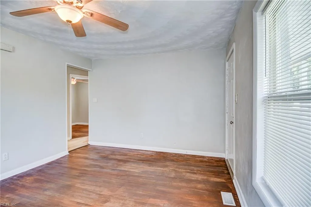 Chesapeake, Virginia 23324, United States, 3 Bedrooms Bedrooms, ,1 BathroomBathrooms,Residential,Active,160979