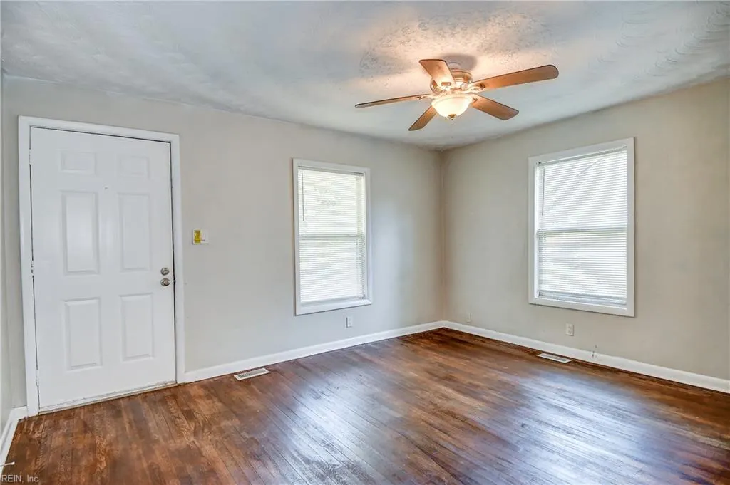 Chesapeake, Virginia 23324, United States, 3 Bedrooms Bedrooms, ,1 BathroomBathrooms,Residential,Active,160979