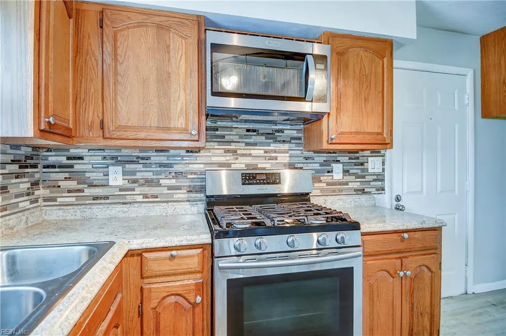 Chesapeake, Virginia 23324, United States, 3 Bedrooms Bedrooms, ,1 BathroomBathrooms,Residential,Active,160979