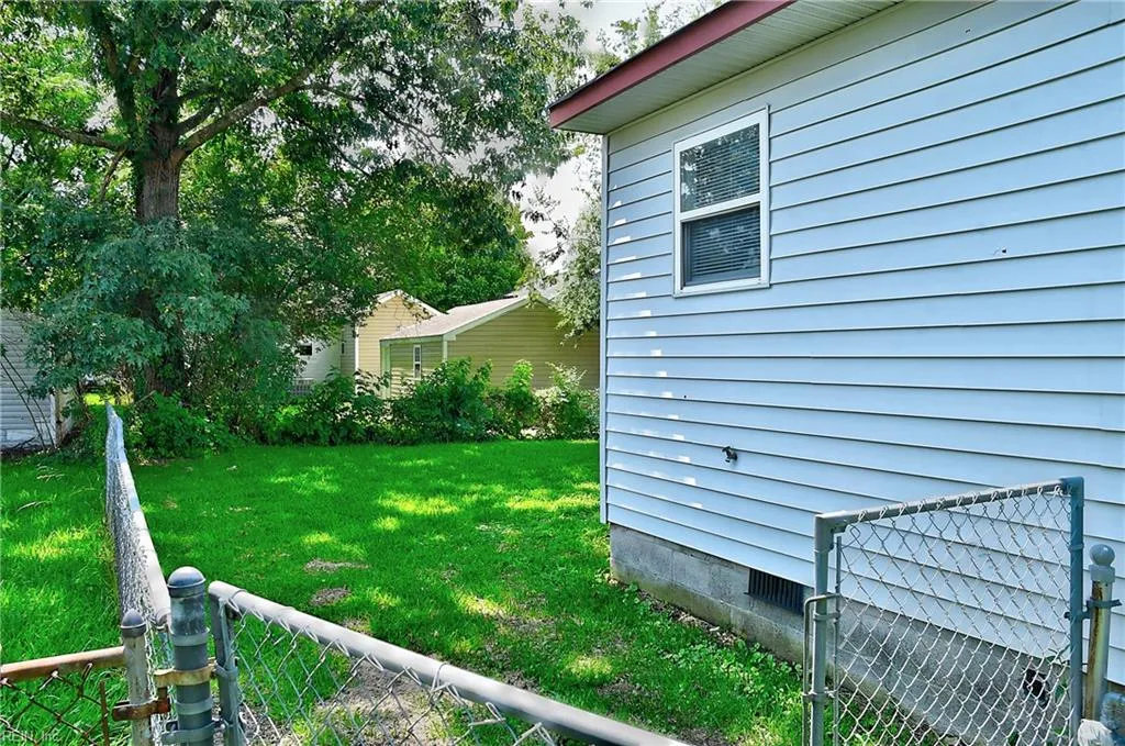 Chesapeake, Virginia 23324, United States, 3 Bedrooms Bedrooms, ,1 BathroomBathrooms,Residential,Active,160979