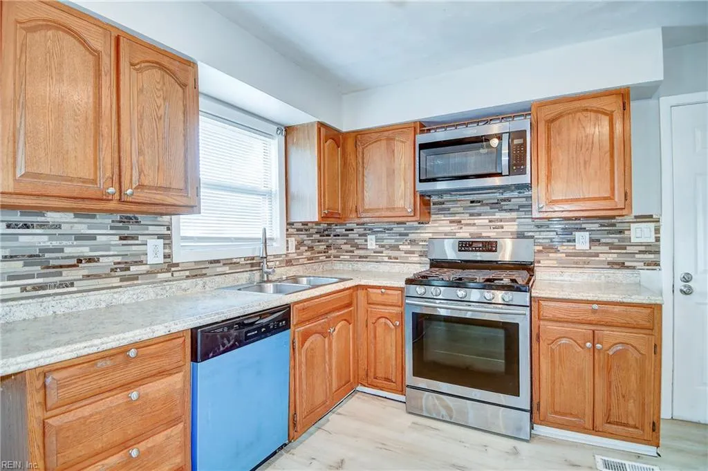 Chesapeake, Virginia 23324, United States, 3 Bedrooms Bedrooms, ,1 BathroomBathrooms,Residential,Active,160979