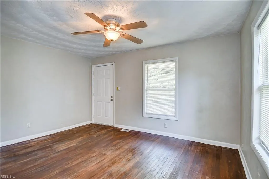 Chesapeake, Virginia 23324, United States, 3 Bedrooms Bedrooms, ,1 BathroomBathrooms,Residential,Active,160979