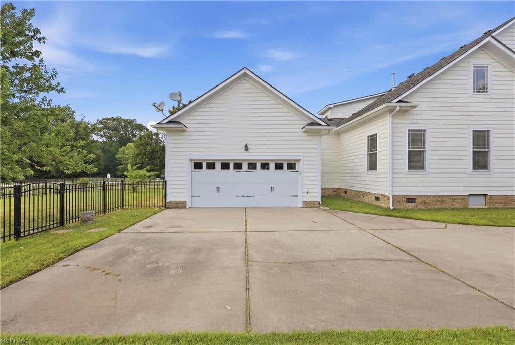 Photo of 2101 Governors Pointe Drive, Suffolk, VA 23436 (MLS # 10648570)