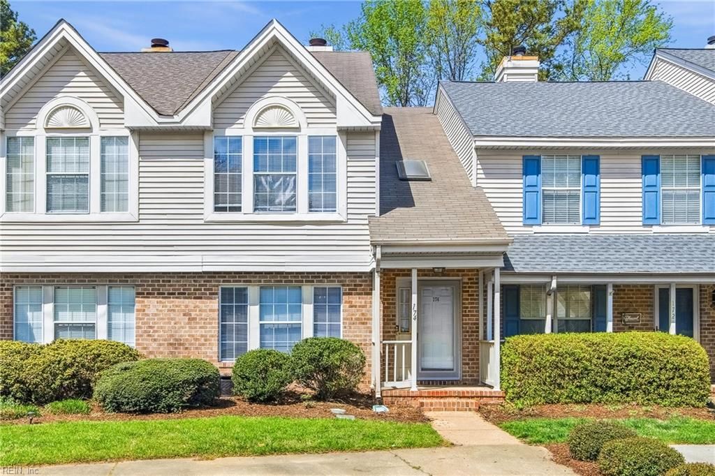 Photo of 174 Corwin Circle, Hampton, VA 23666 (MLS # 10628234)