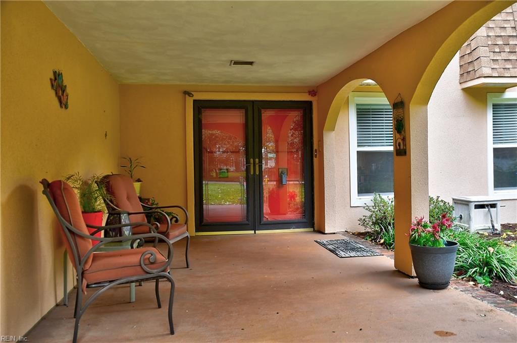 Photo of 1000 San Jose Court, Virginia Beach, VA 23456 (MLS # 10602450)