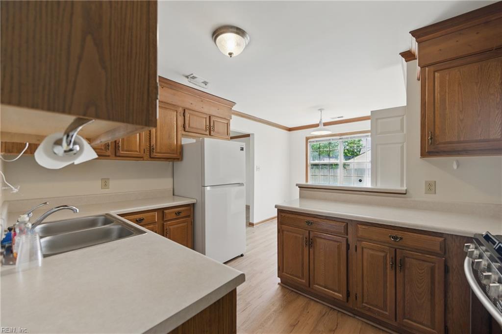 772 Daimler DR