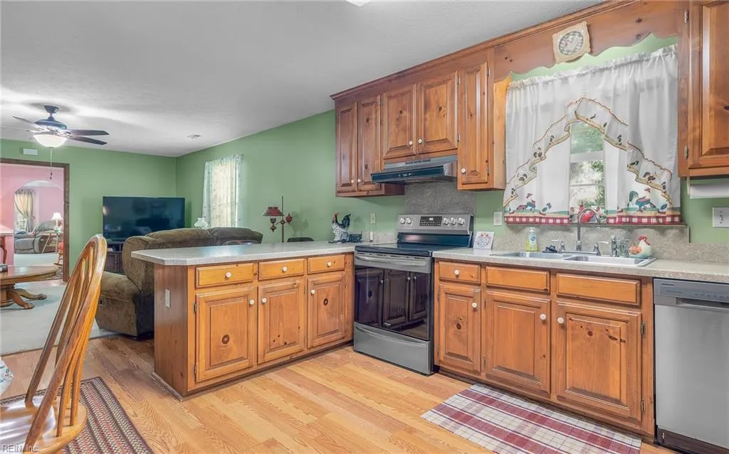 Carrollton, Virginia 23314, United States, 3 Bedrooms Bedrooms, ,3 BathroomsBathrooms,Residential,Active,6911