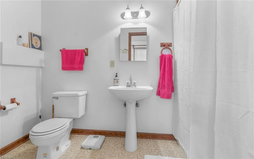 Carrollton, Virginia 23314, United States, 3 Bedrooms Bedrooms, ,3 BathroomsBathrooms,Residential,Active,6911