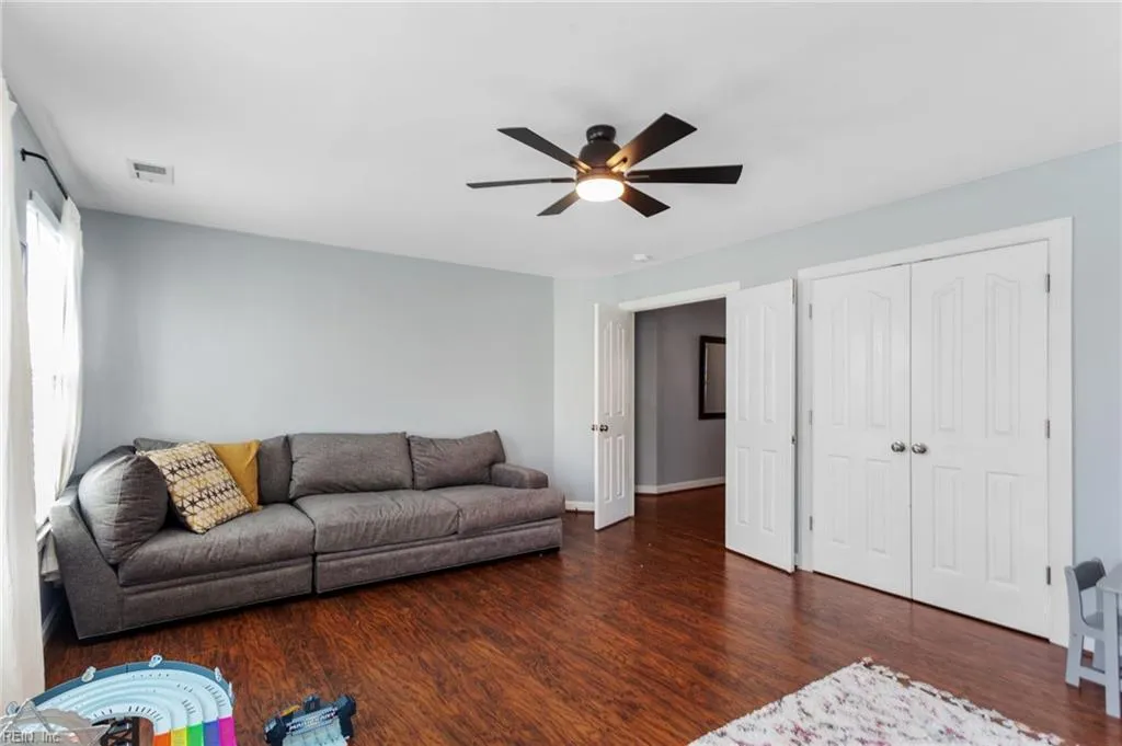 Carrollton, Virginia 23314, United States, 7 Bedrooms Bedrooms, ,5 BathroomsBathrooms,Residential,Pending,25600