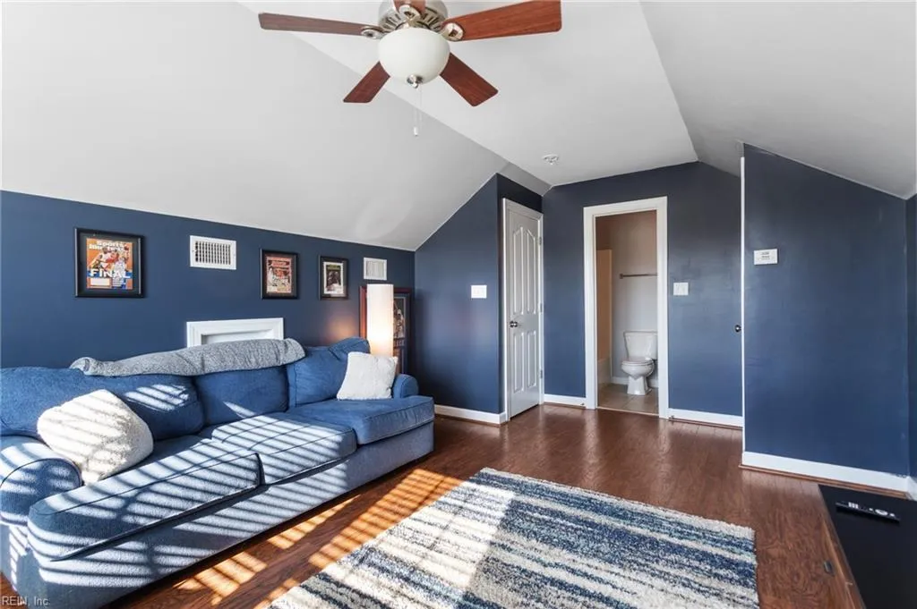 Carrollton, Virginia 23314, United States, 7 Bedrooms Bedrooms, ,5 BathroomsBathrooms,Residential,Pending,25600