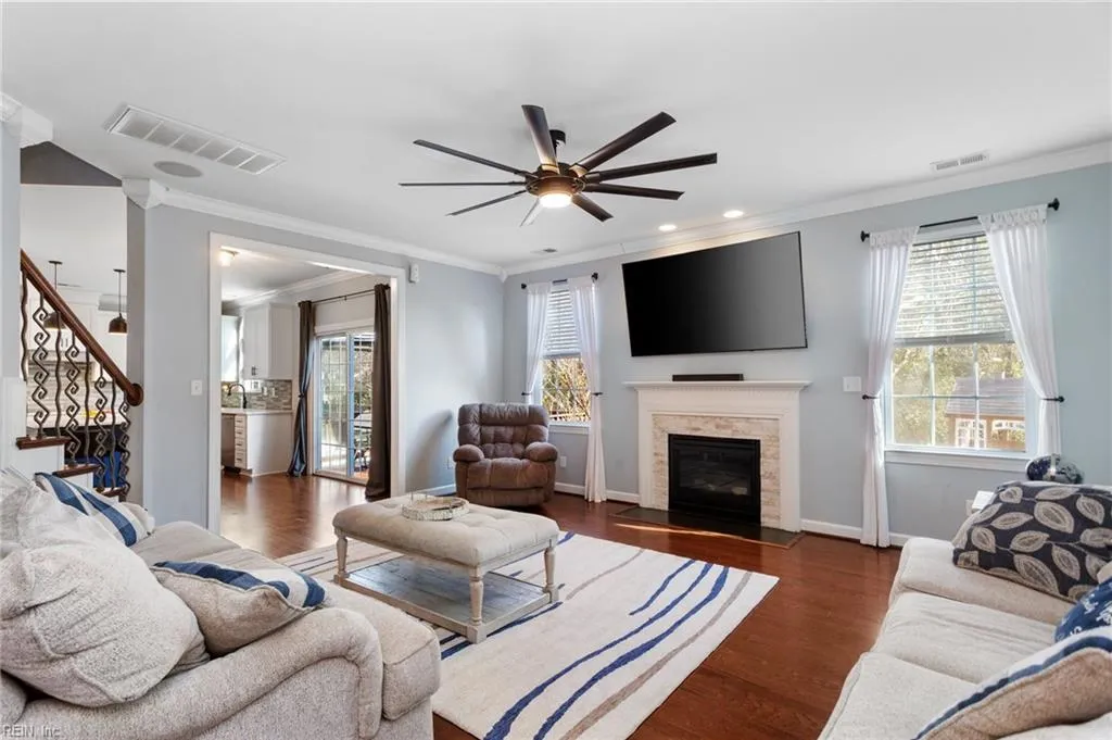 Carrollton, Virginia 23314, United States, 7 Bedrooms Bedrooms, ,5 BathroomsBathrooms,Residential,Pending,25600