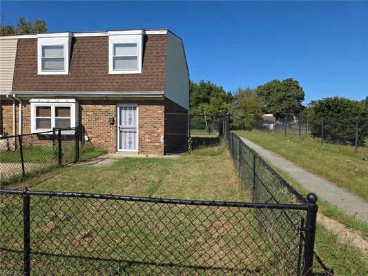 1053 DUBOSE DR, NORFOLK, VA 23504 - Image fbe115145bdb4b0835ac05b3ddbfebf3/3337163124