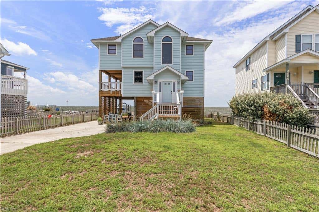Photo of 2003 Harbor View Drive, Kill Devil Hills, NC 27948 (MLS # 10647323)