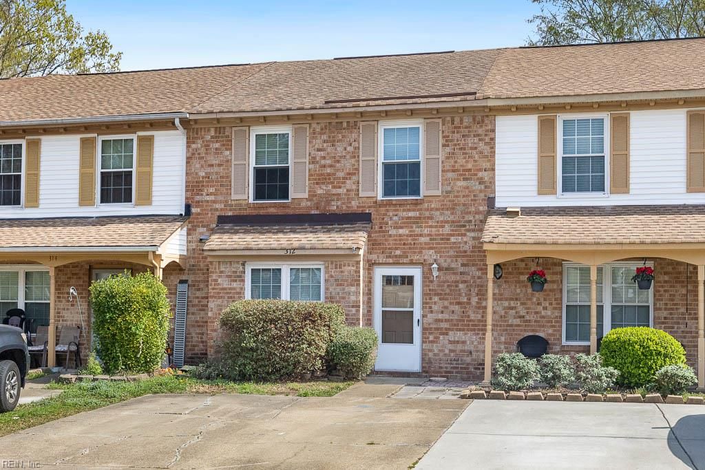Photo of 312 Seeman Court, Virginia Beach, VA 23452 (MLS # 10626459)