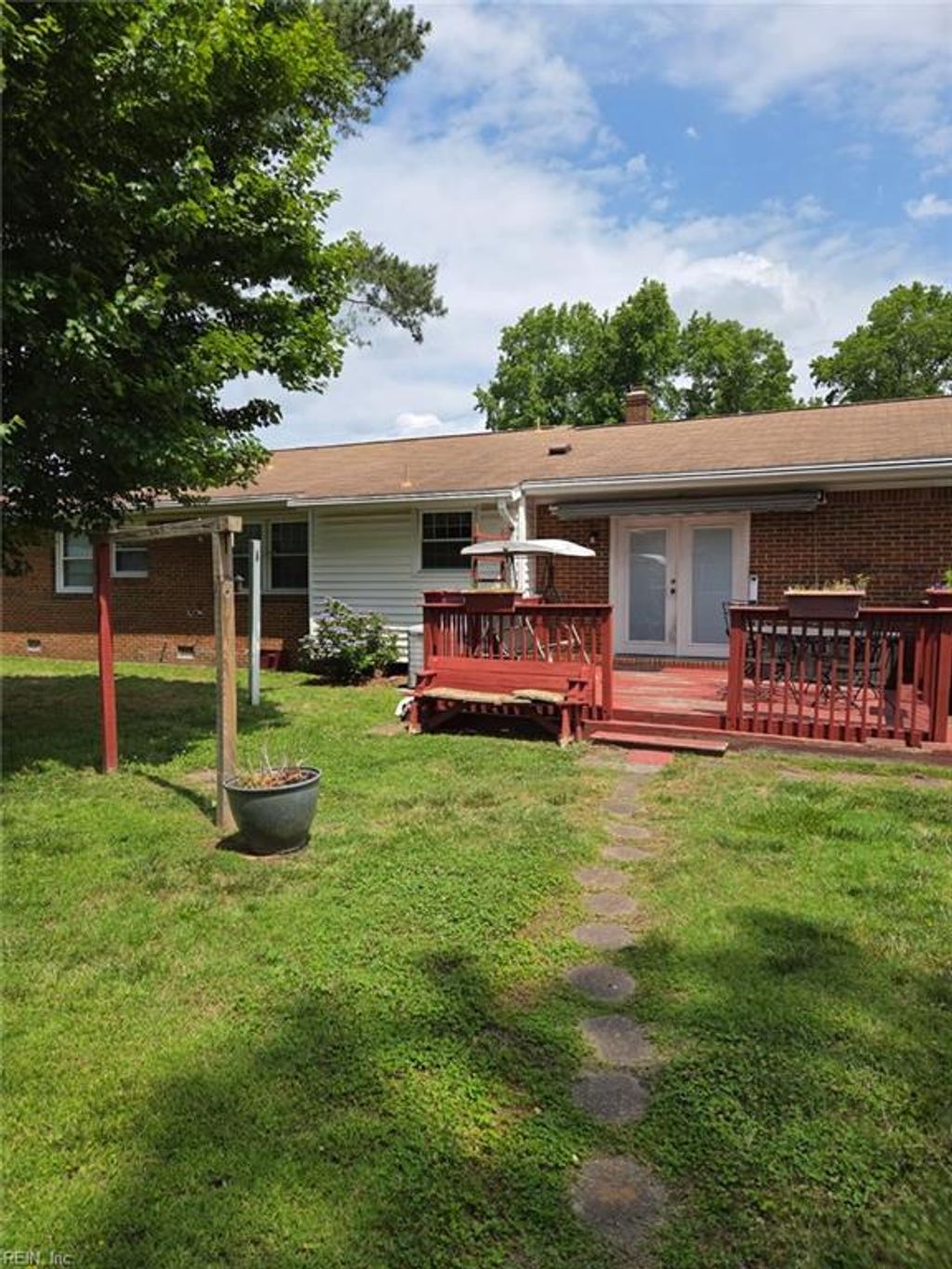 Photo of 405 Villanova Avenue, Chesapeake, VA 23324 (MLS # 10637557)