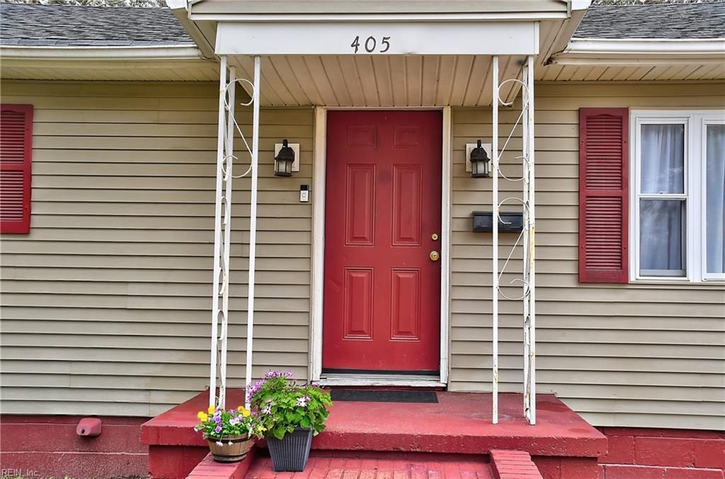 Photo of 405 Truman Circle, Portsmouth, VA 23701 (MLS # 10623589)