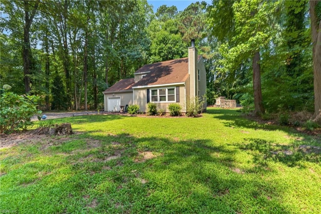 Photo of 4504 Aberdeen Drive, Gloucester, VA 23061 (MLS # 10644633)