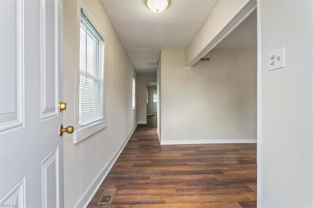 Hampton, Virginia 23669, United States, 3 Bedrooms Bedrooms, ,1 BathroomBathrooms,Residential,Active,193975