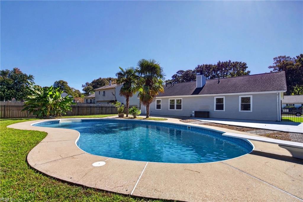 Photo of 119 Admiral Court, Hampton, VA 23669 (MLS # 10656794)