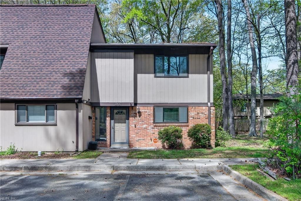 Photo of 1007 Willow Green Drive, Newport News, VA 23602 (MLS # 10628816)