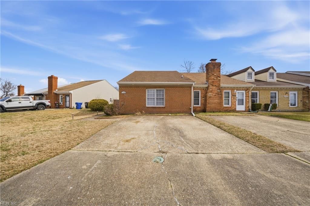 Photo of 1320 Pershing Court, Virginia Beach, VA 23453 (MLS # 10623284)