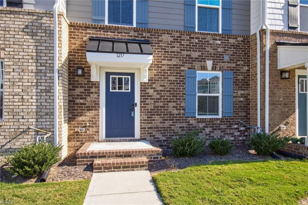 Photo of 1217 Worden Way, Suffolk, VA 23435 (MLS # 10604934)
