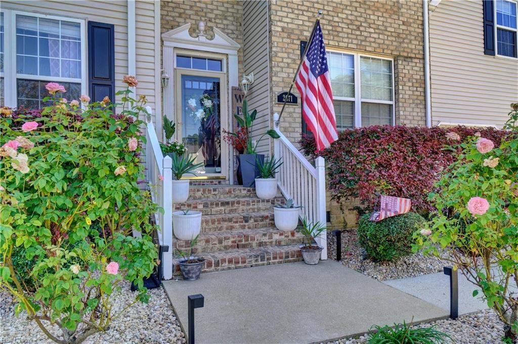 Photo of 2071 River Pearl Way, Chesapeake, VA 23321 (MLS # 10604786)