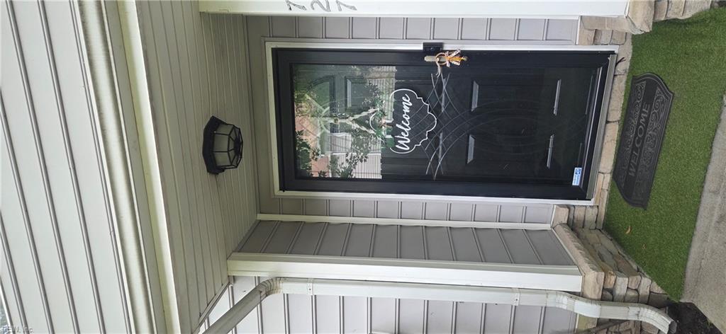 727 S Rosemont RD