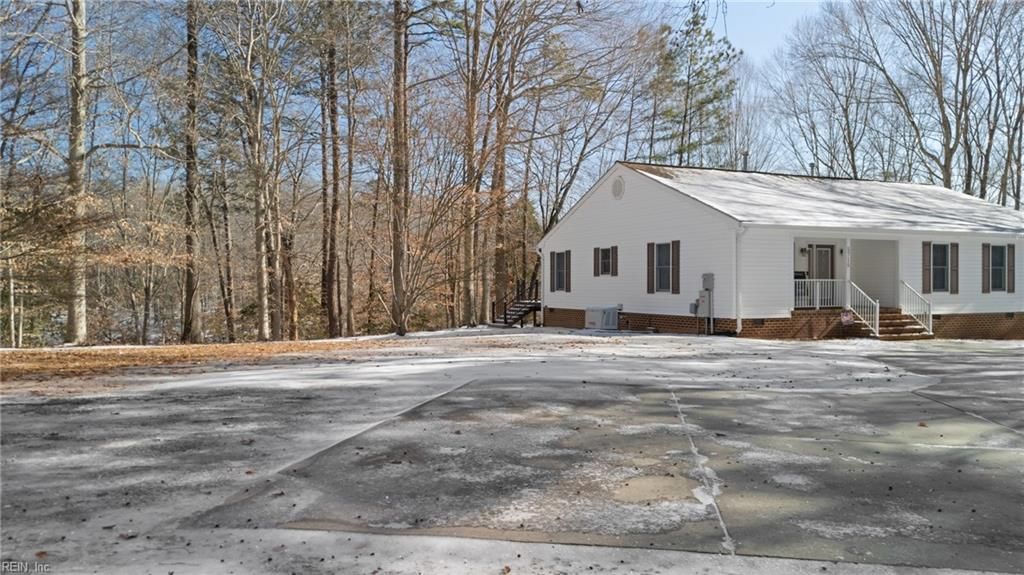 Photo of 5715 Hickory Fork Road, Gloucester, VA 23061 (MLS # 10618403)