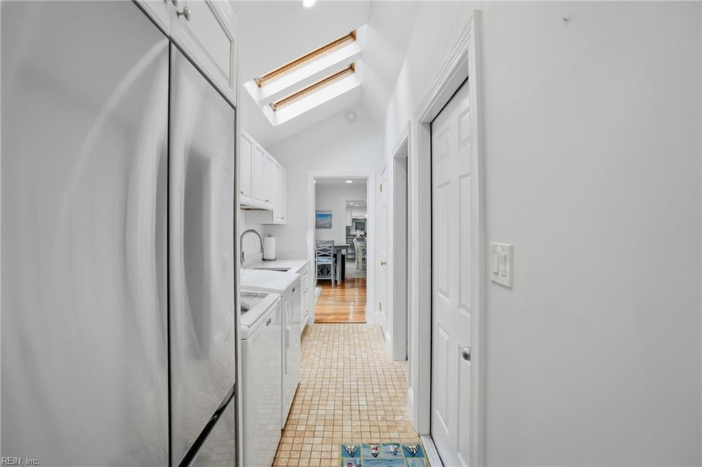 Virginia Beach, Virginia, 23452, United States, 4 Bedrooms Bedrooms, ,3 BathroomsBathrooms,Residential,Active,2043440