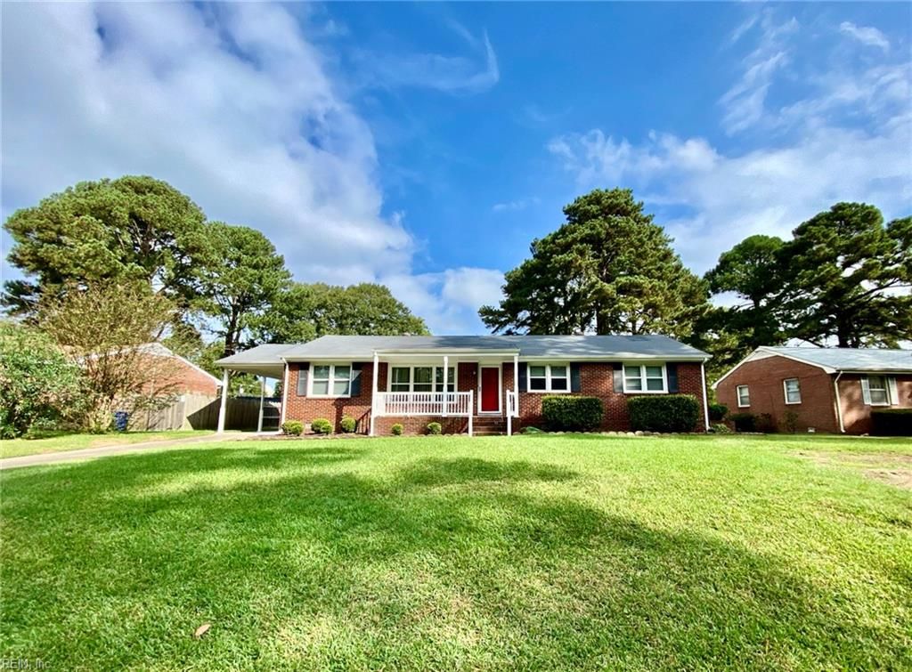 Photo of 4832 MILAN Drive, Portsmouth, VA 23703 (MLS # 10625244)